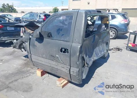 2000 Chevrolet Silverado 1500 Ls from USA, damaged, VIN 1GCEC14T2YZ340152